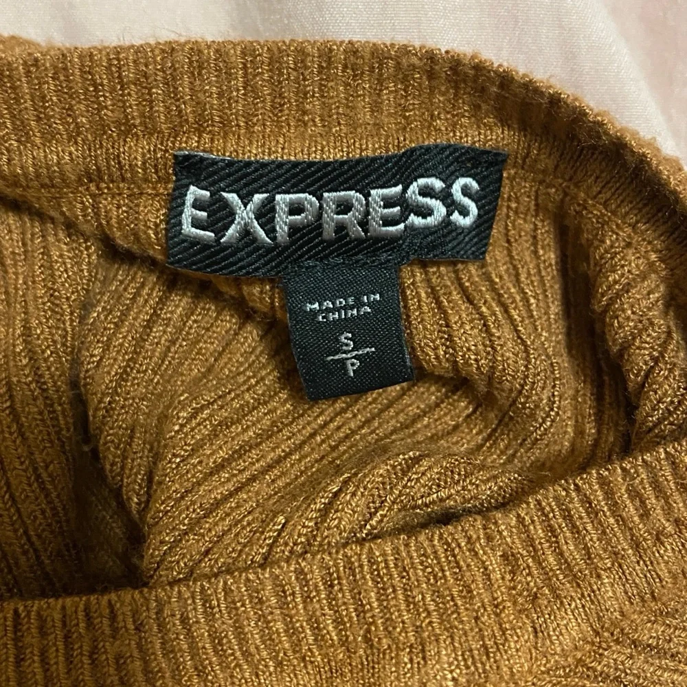 Express Camel Ribbed Knit Top - Picture 3 of 3